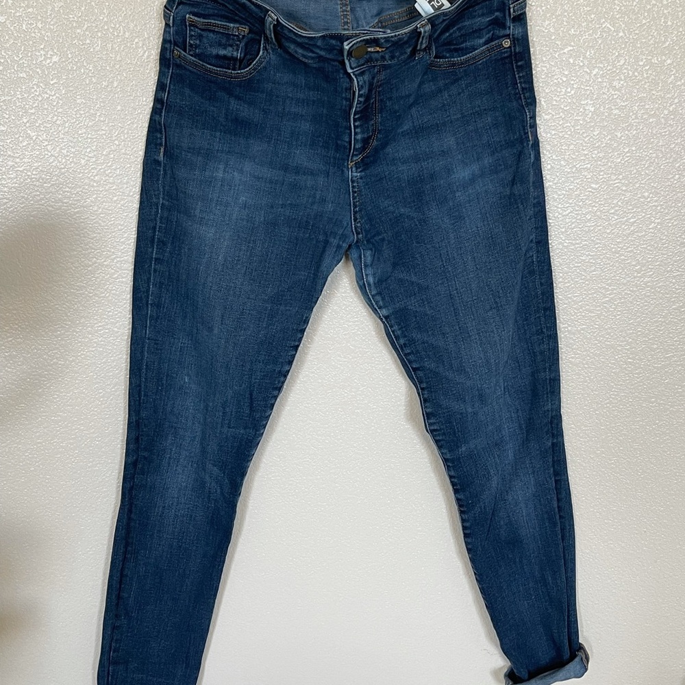 DL 1961 skinny jeans size 30.